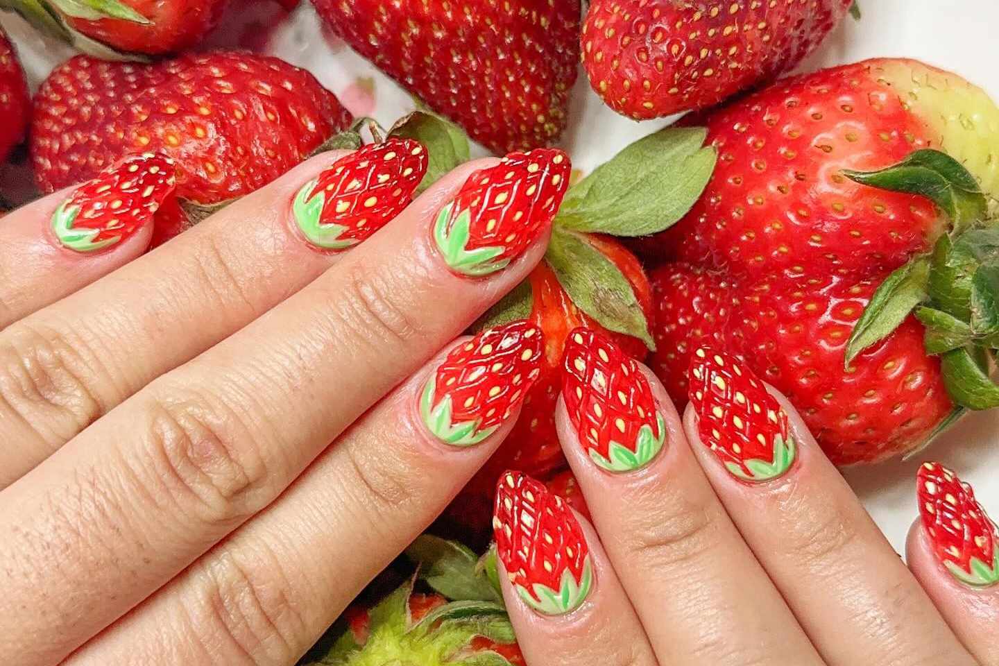 Matching Nails to Summer Occasions: Weddings to BBQs