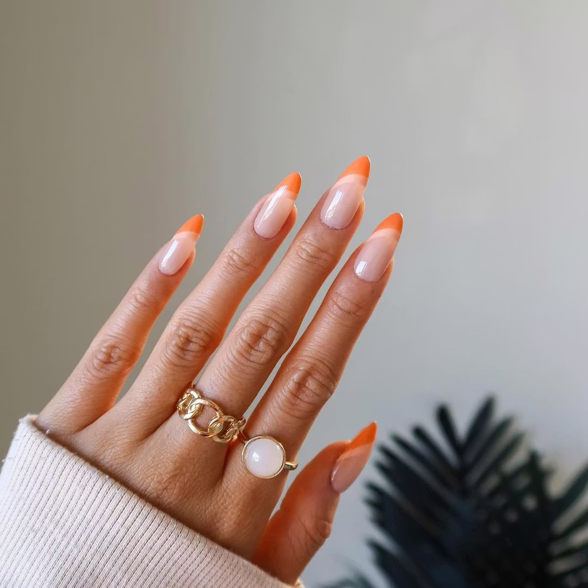Peach Fizz Velvet Nails: The Popular Summer Nails